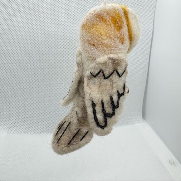 Handcrafted Felted Wool Barn Owl Bird Ornament made in Nepal, Fair Trade. - Picture 5 of 11